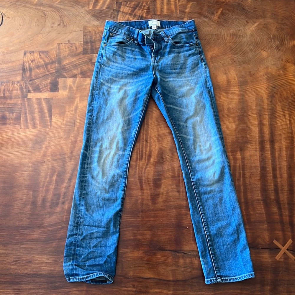J Crew Slim Broken in Boyfriend Jean Size 25